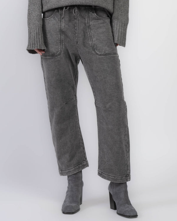Curved Sweatpant