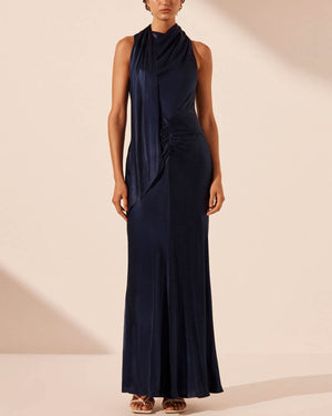 Robe à col foulard en lin