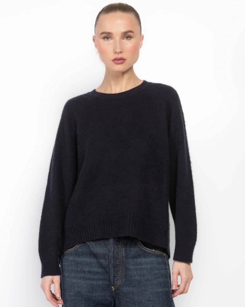 Round Neck Pullover