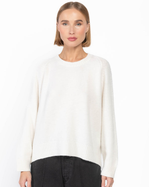 Round Neck Pullover