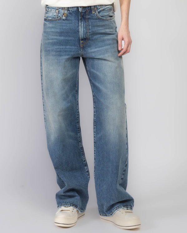 Darcy Loose Jeans