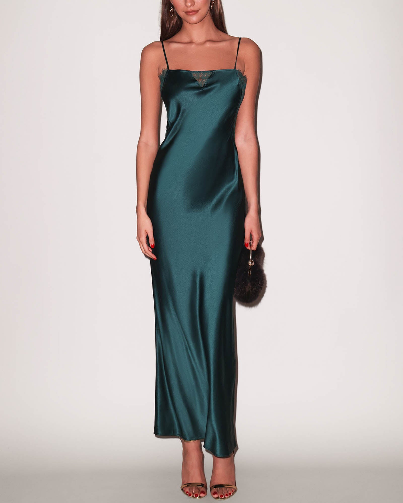 Robe nuisette en dentelle