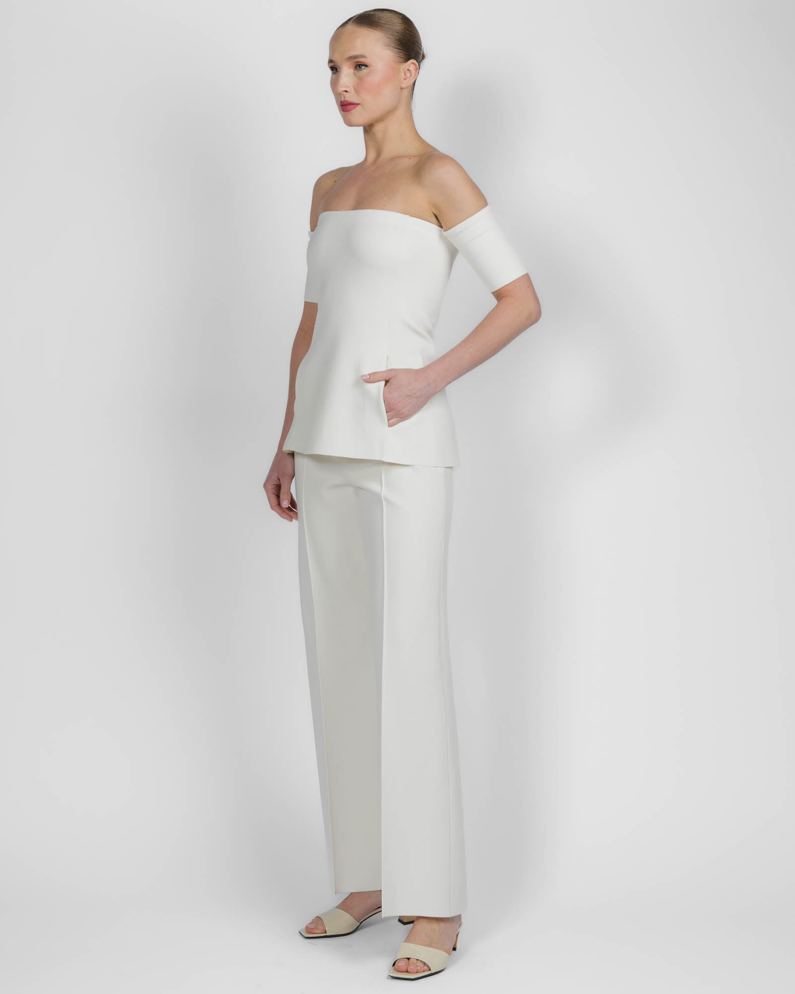 Sela Top