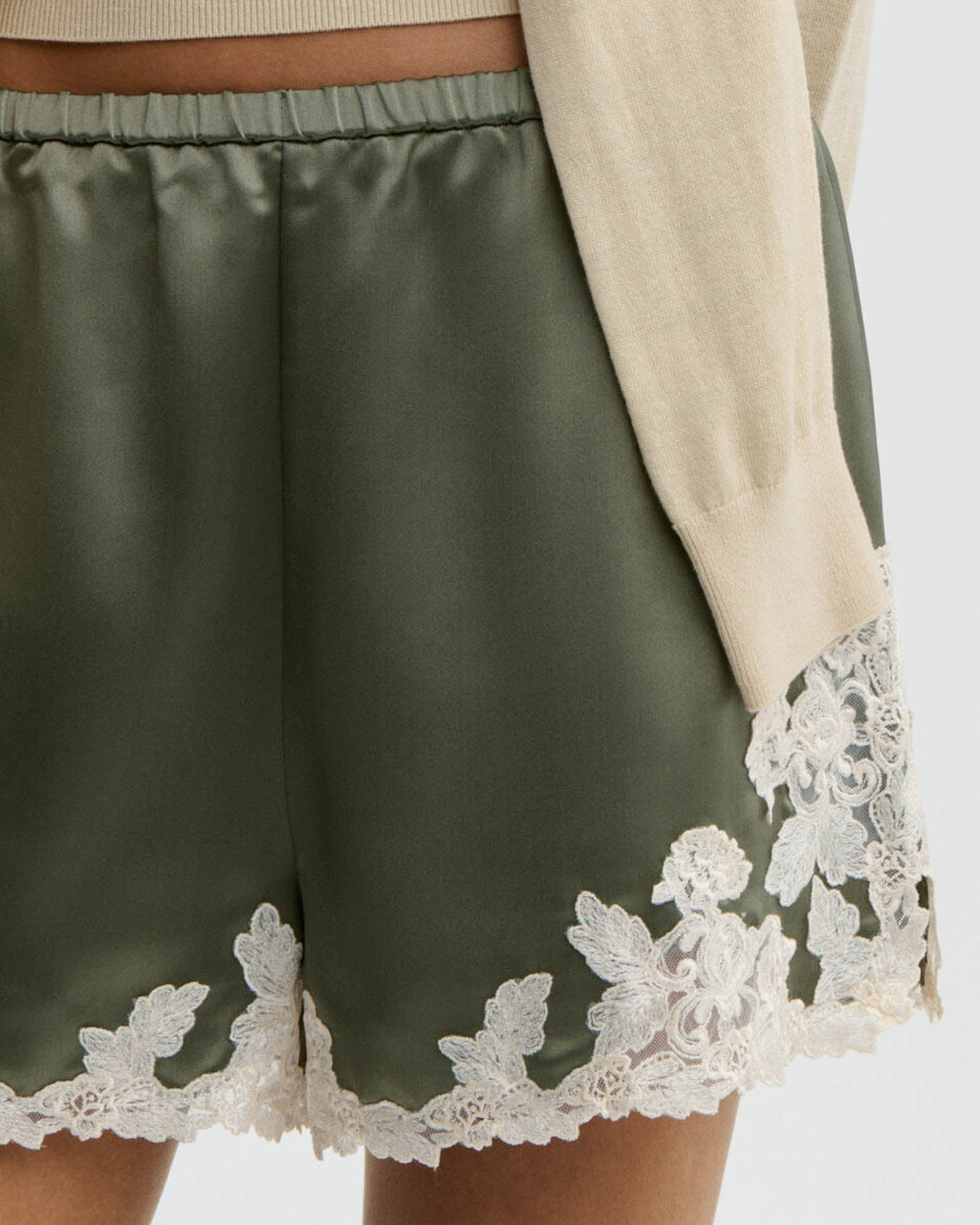 Eri Shorts