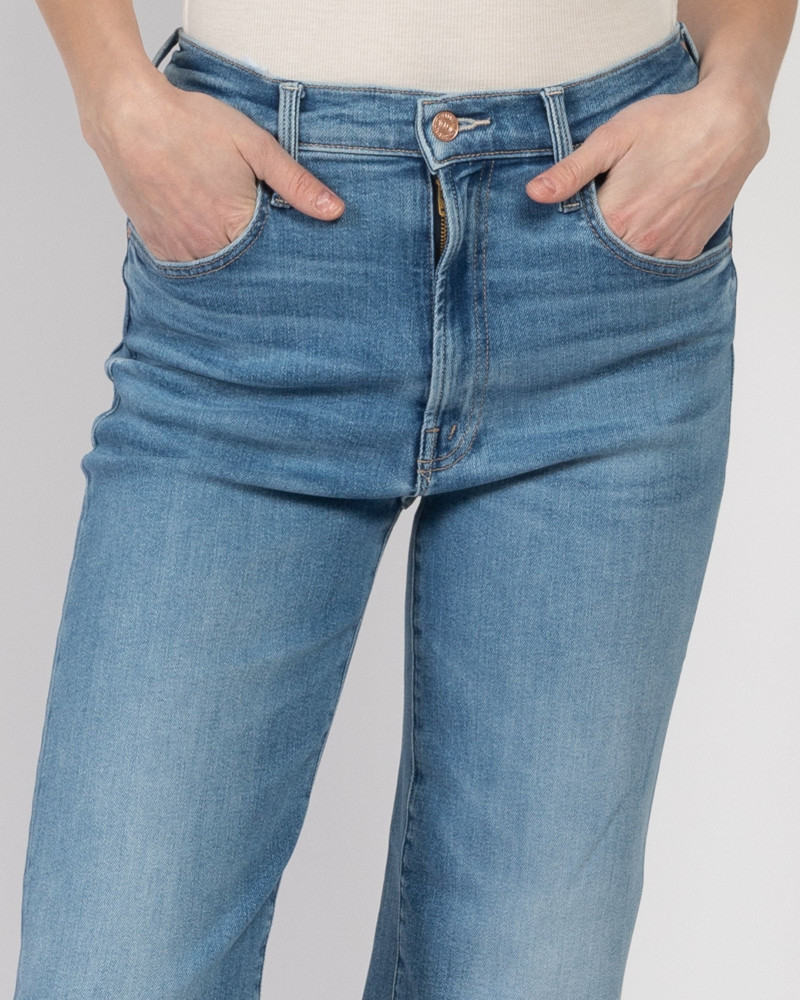 MOTHER Rambler Zip Flood Jeans