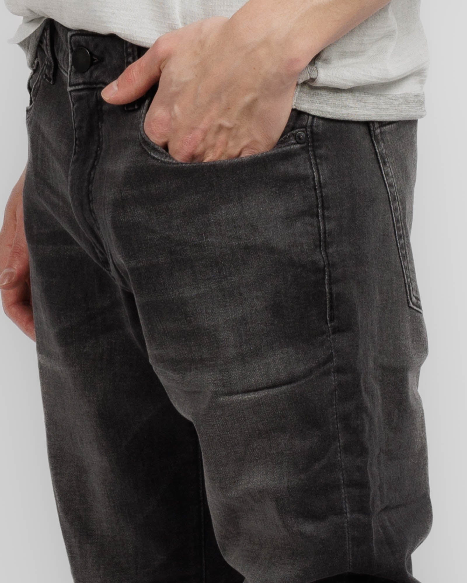 Nick Slim Jean