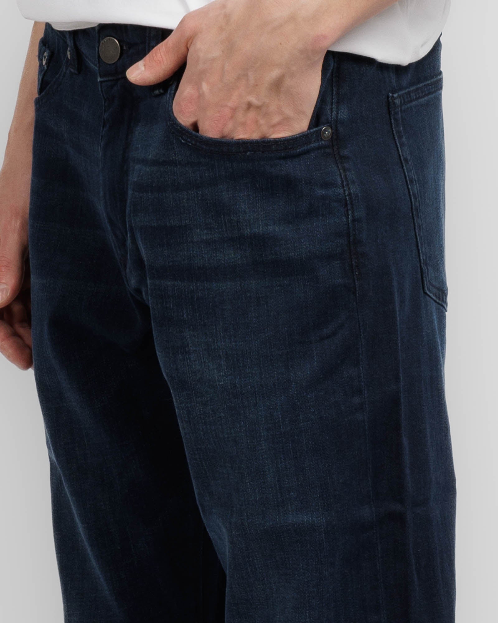 Russel Slim Jean