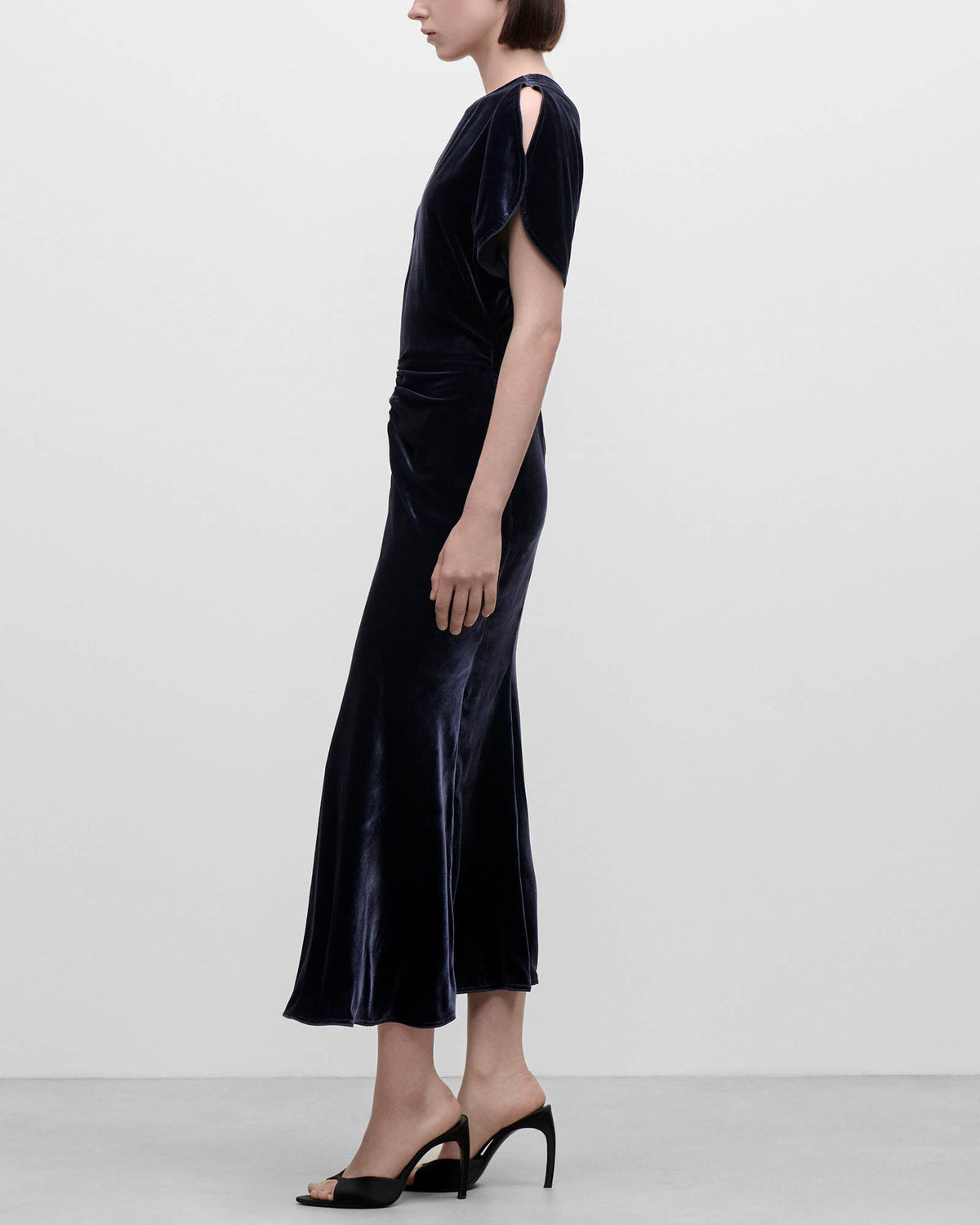 Bela Dress