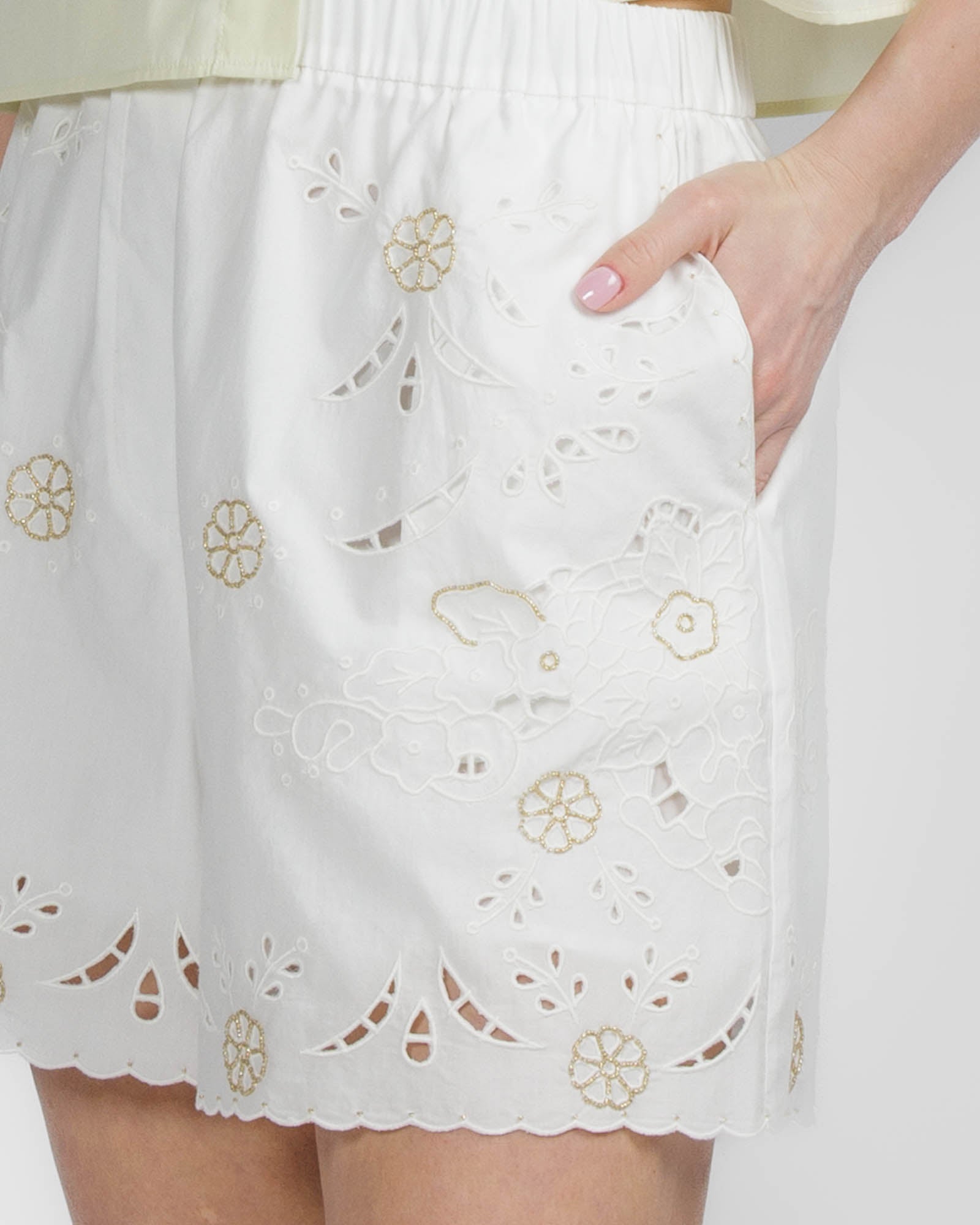Lace Glass Short