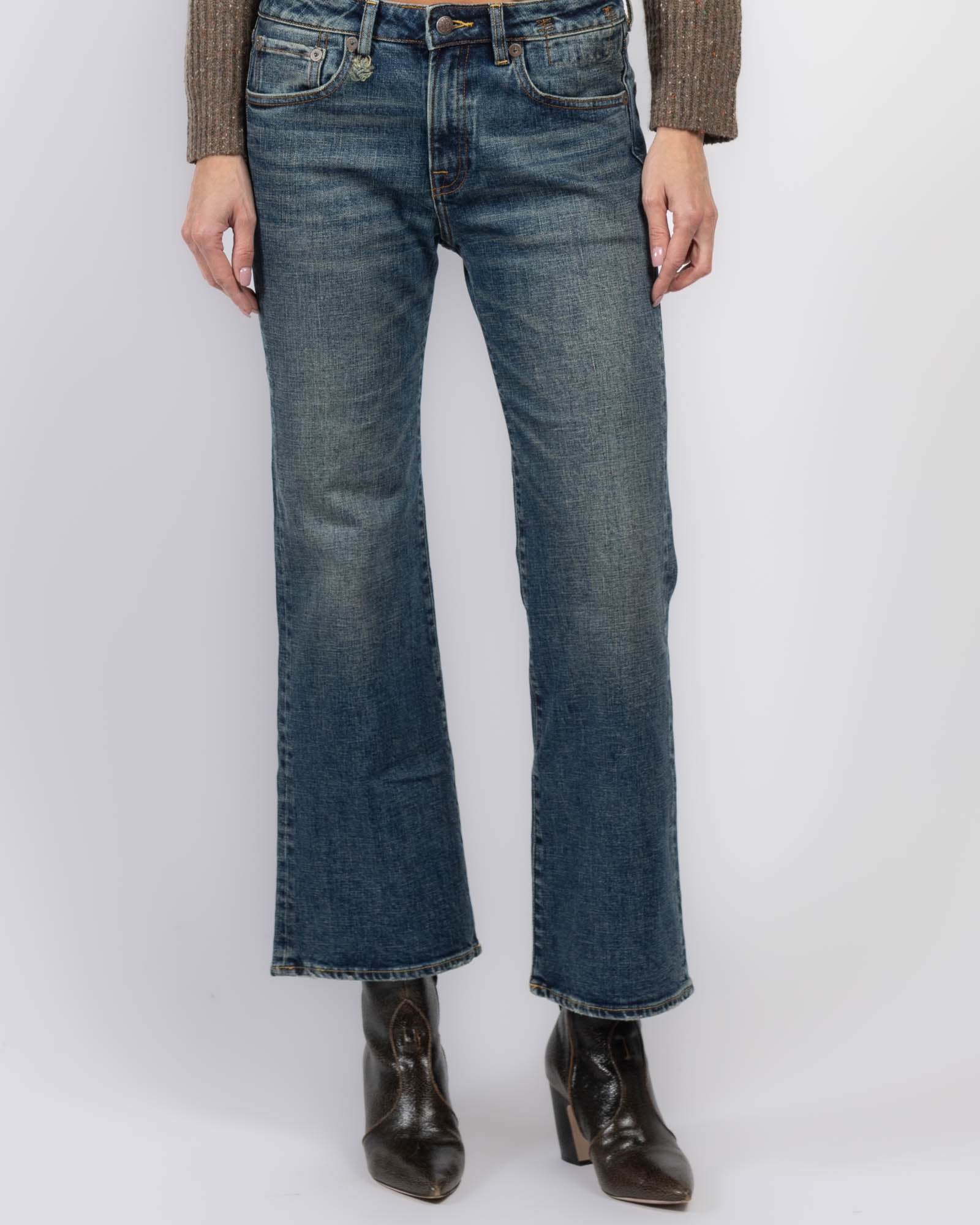 Joan Kick Flare Jeans