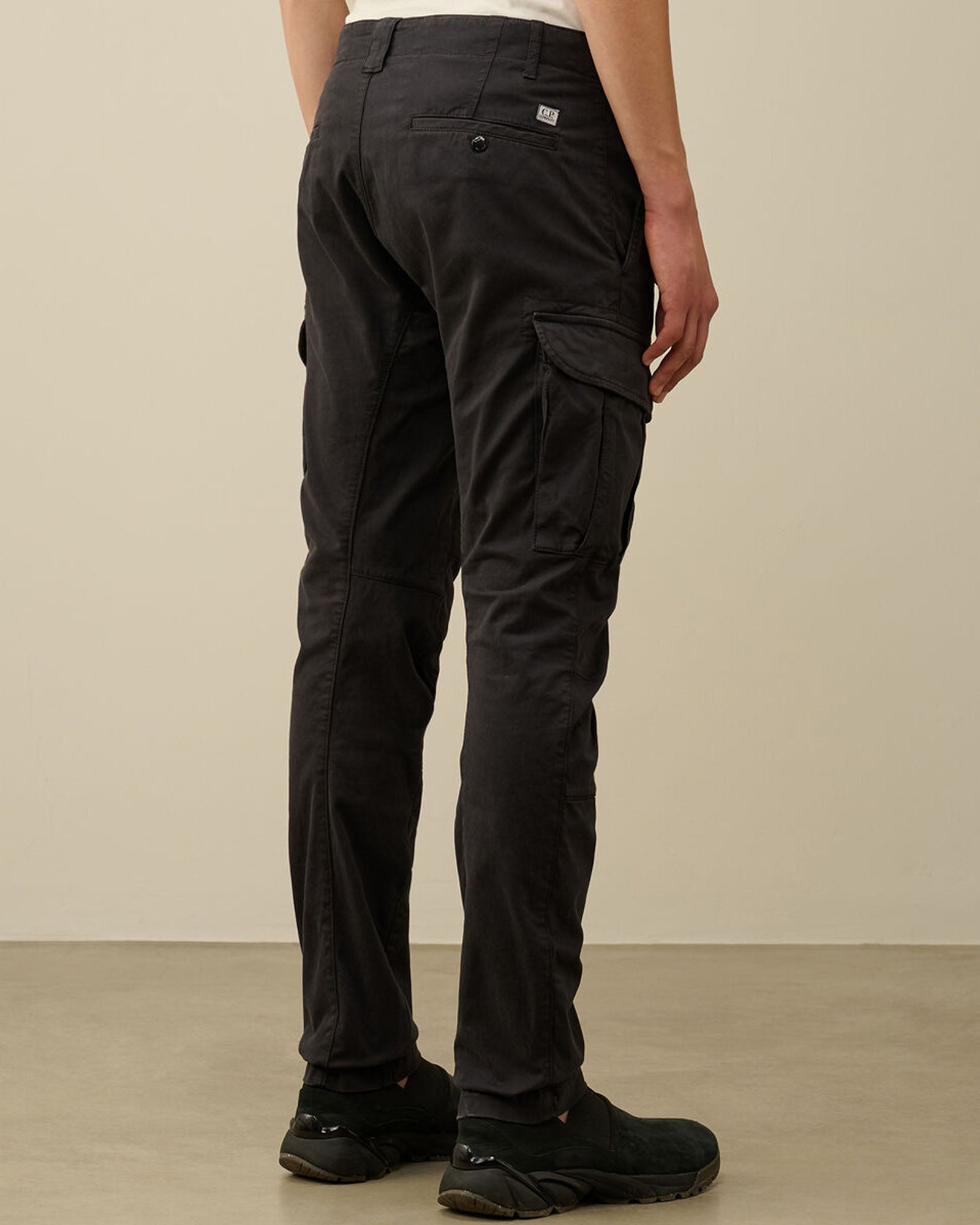 CP COMPANY Double Cargo Pants TNT The New Trend Shop Luxury Fashion High End Designer Brands tntfashion