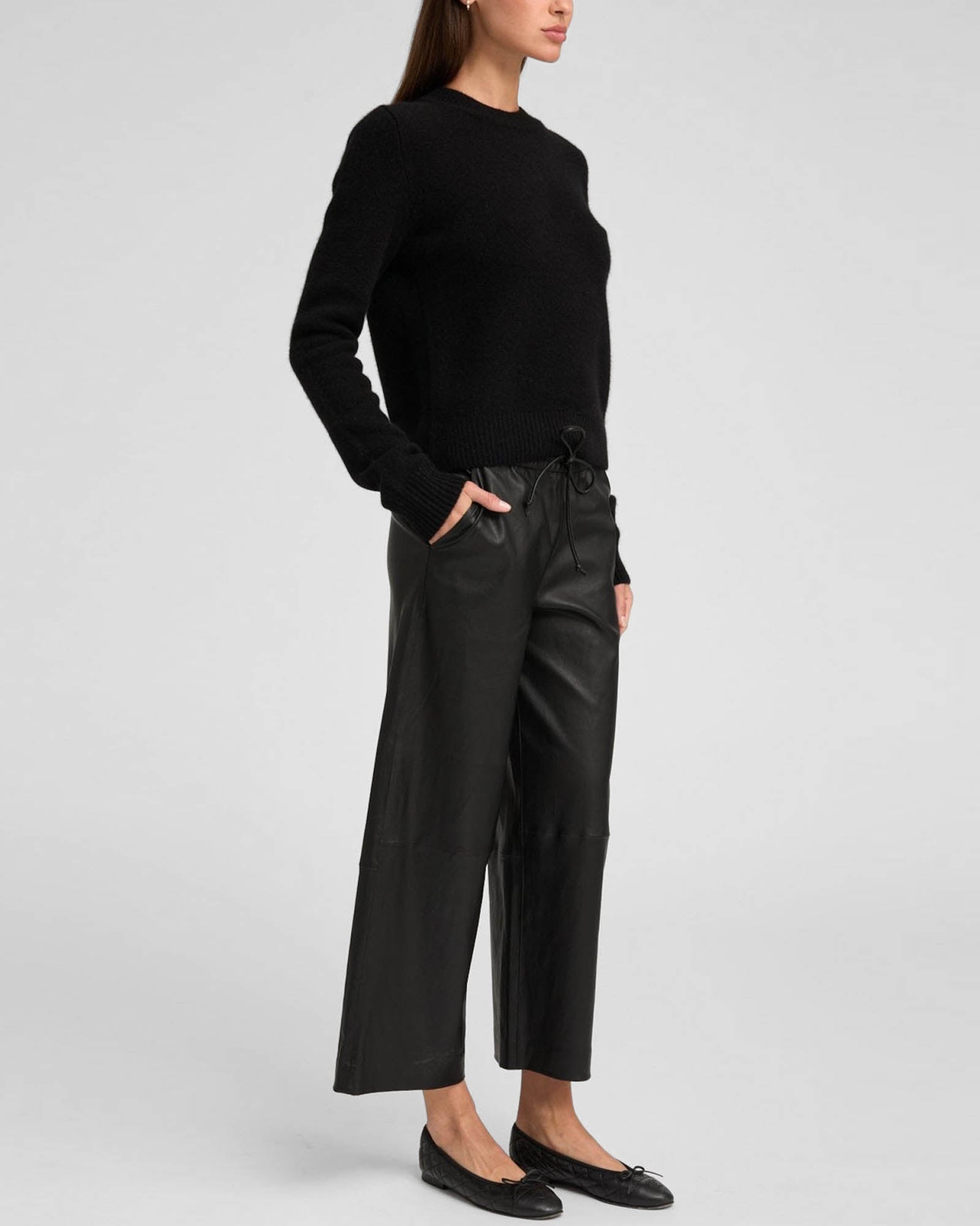 Cropped Baggy Pants