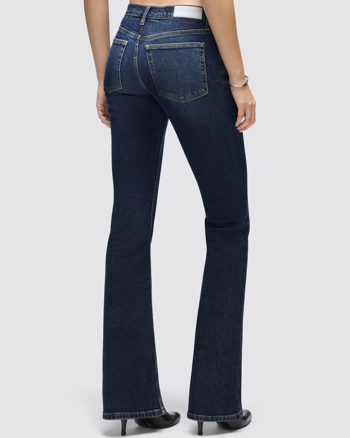 Micro Boot Jeans