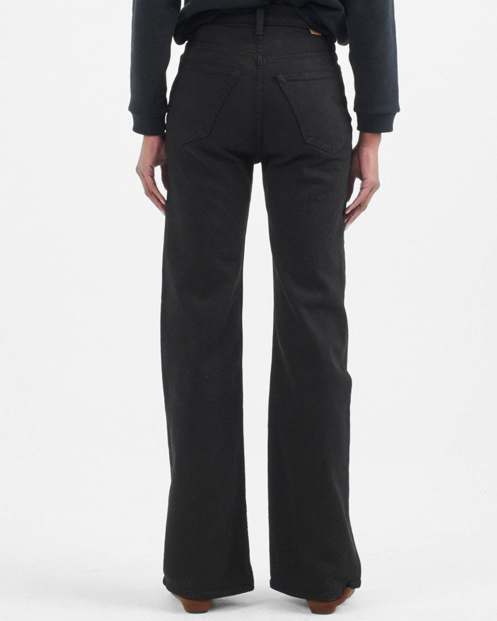 Jean en denim froissé