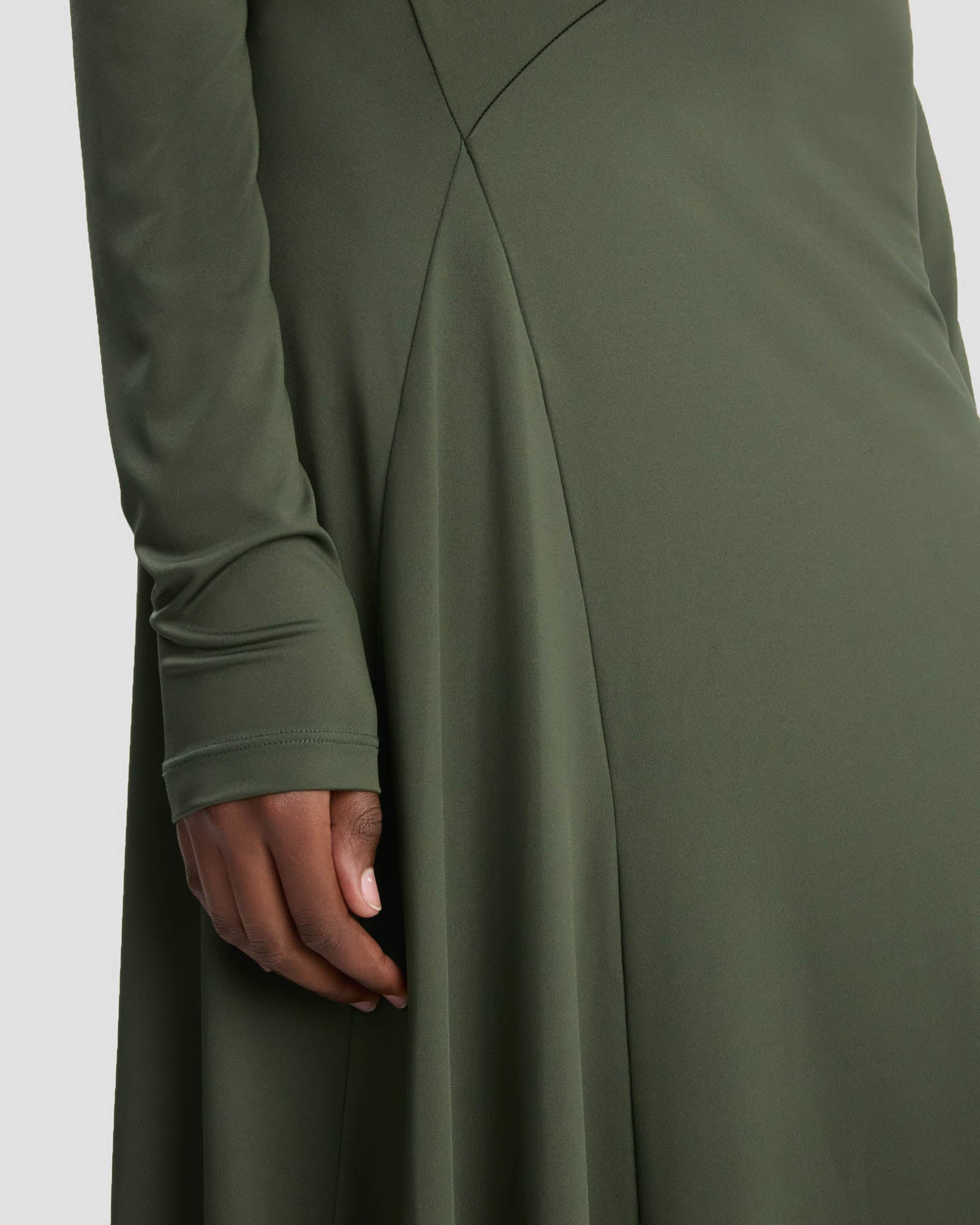 Robe mi-longue torsadée