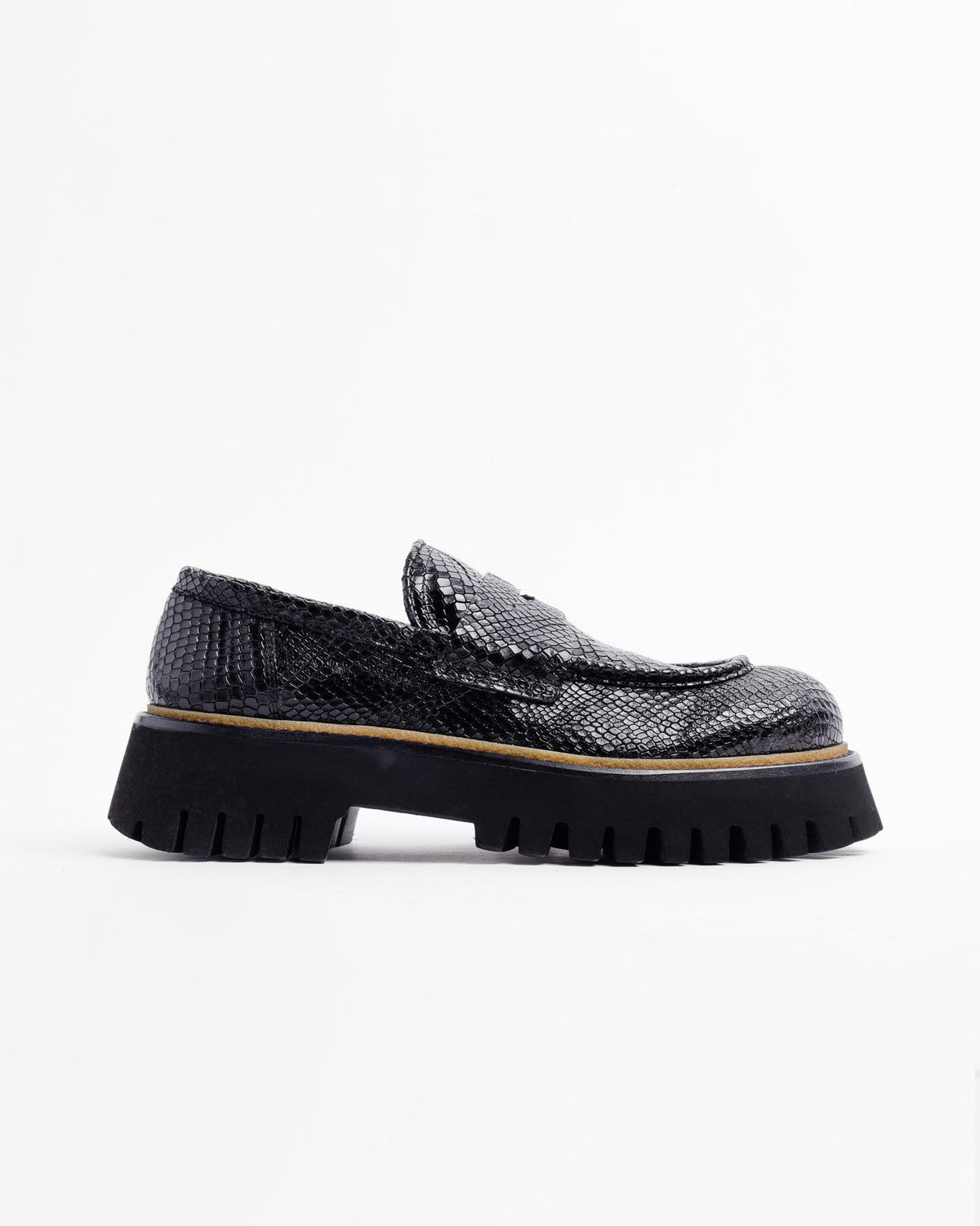 Prescilla Loafers