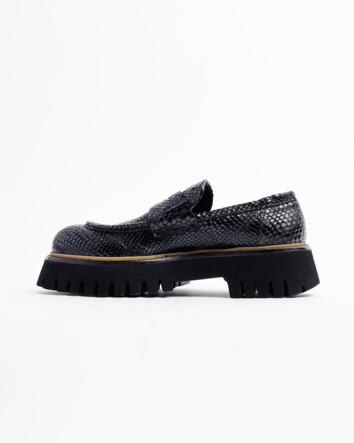 Prescilla Loafers