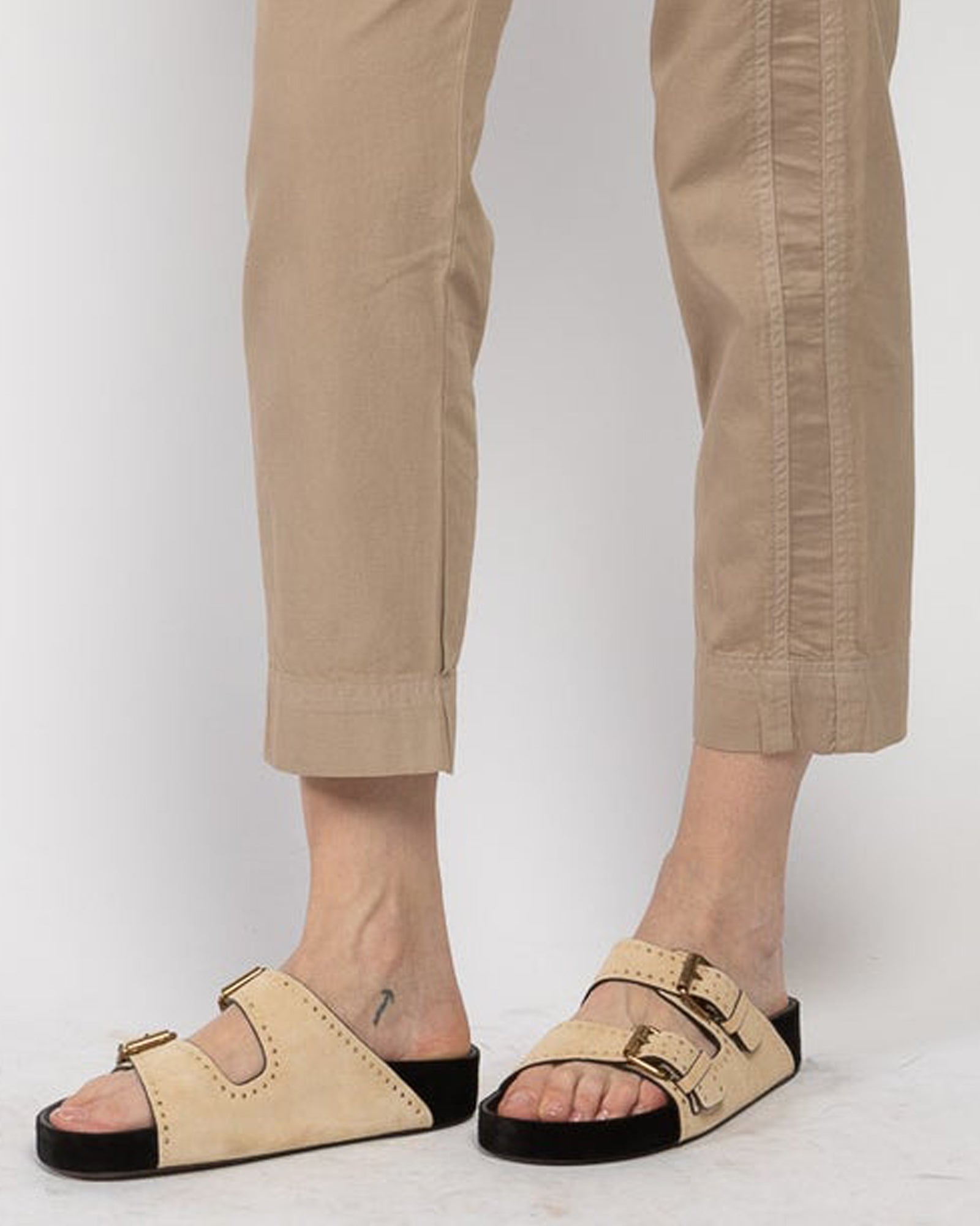 ISABEL MARANT Lennyo Sandals TNT The New Trend Shop Luxury Fashion High End Designer Brands tntfashion