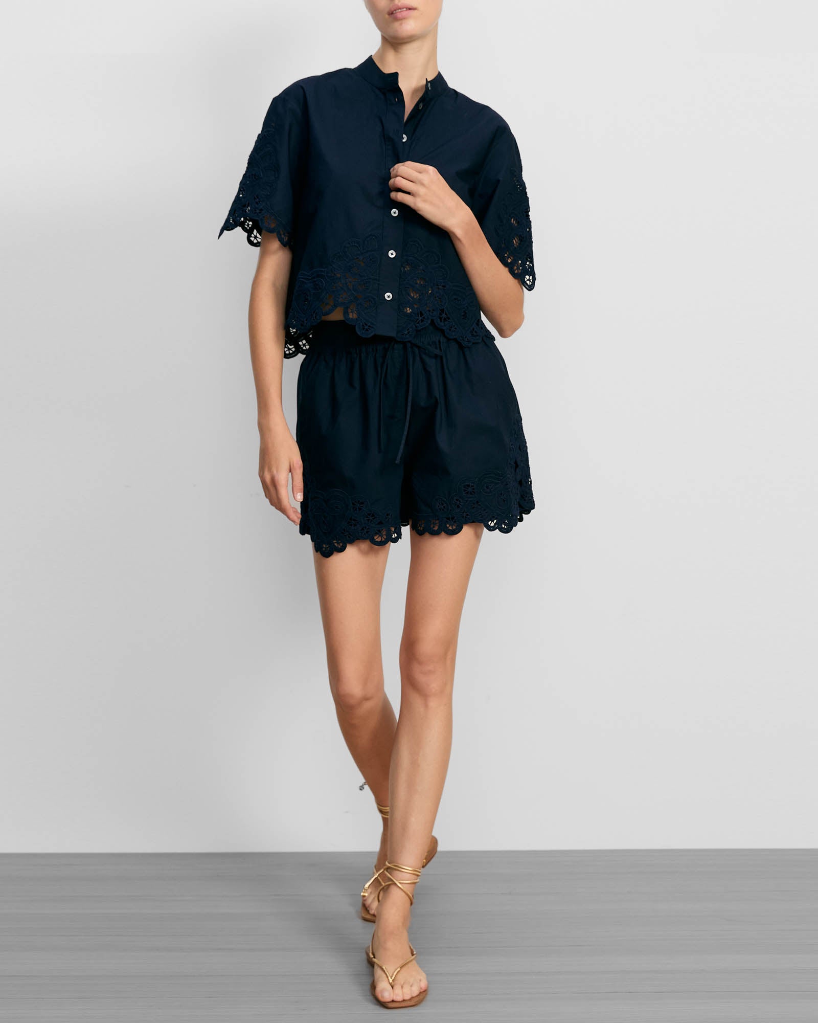 Vivaldi Lace-Trim Short