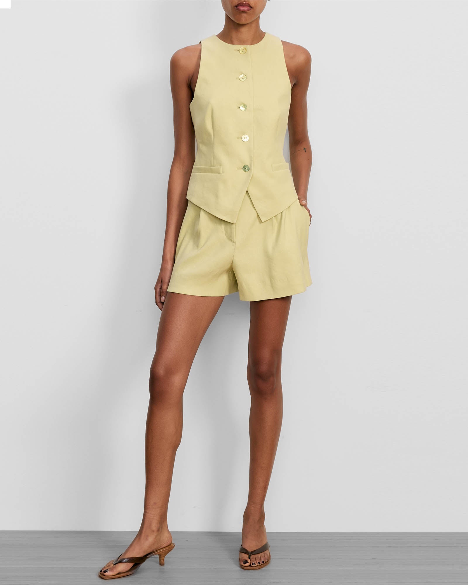 Haina Short