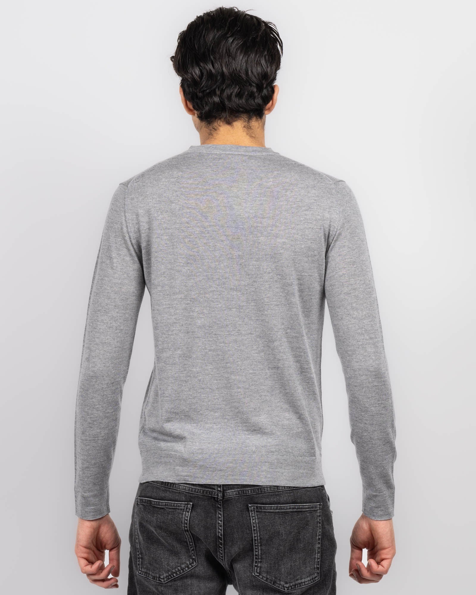 G011 Sweater