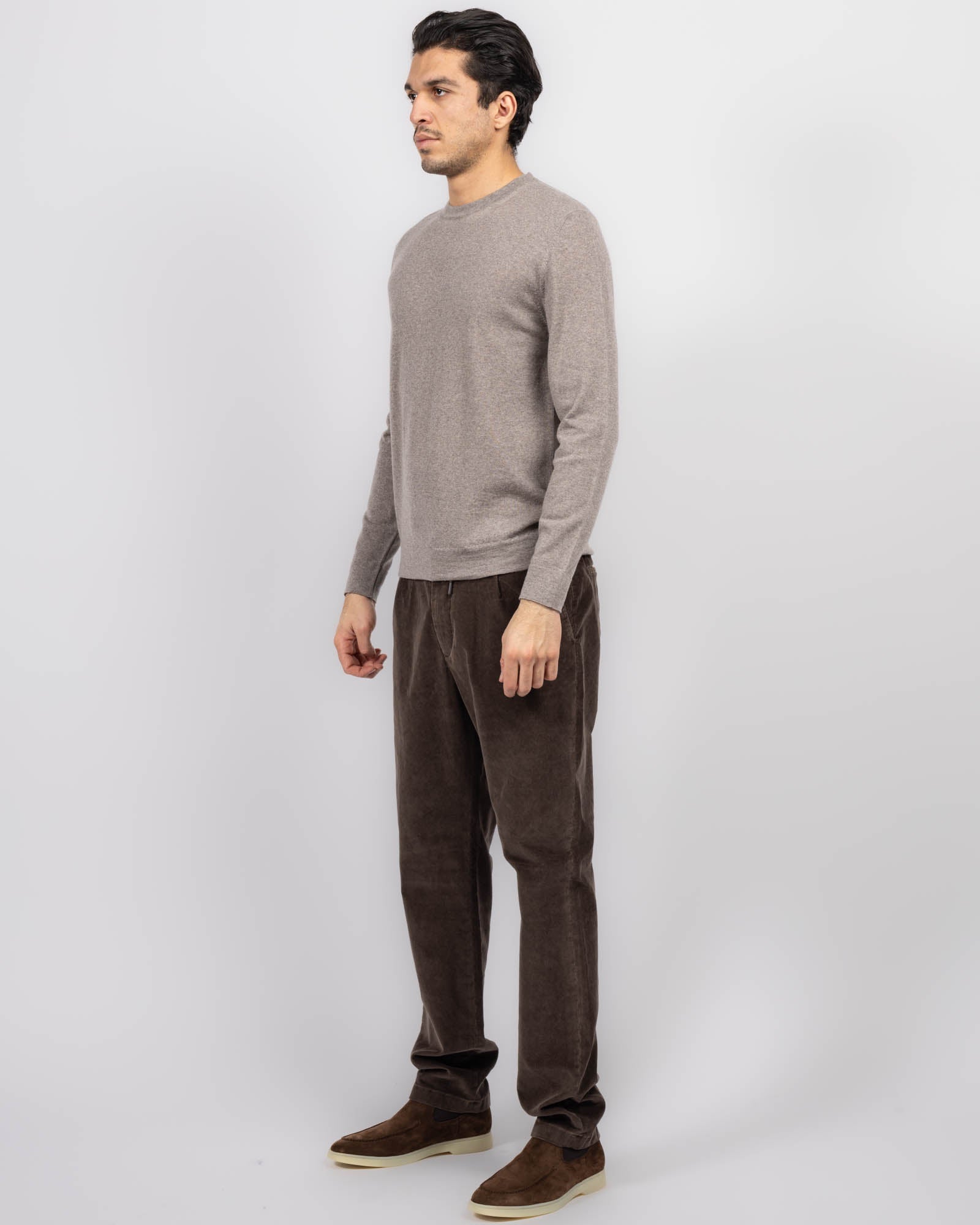 G011 Sweater