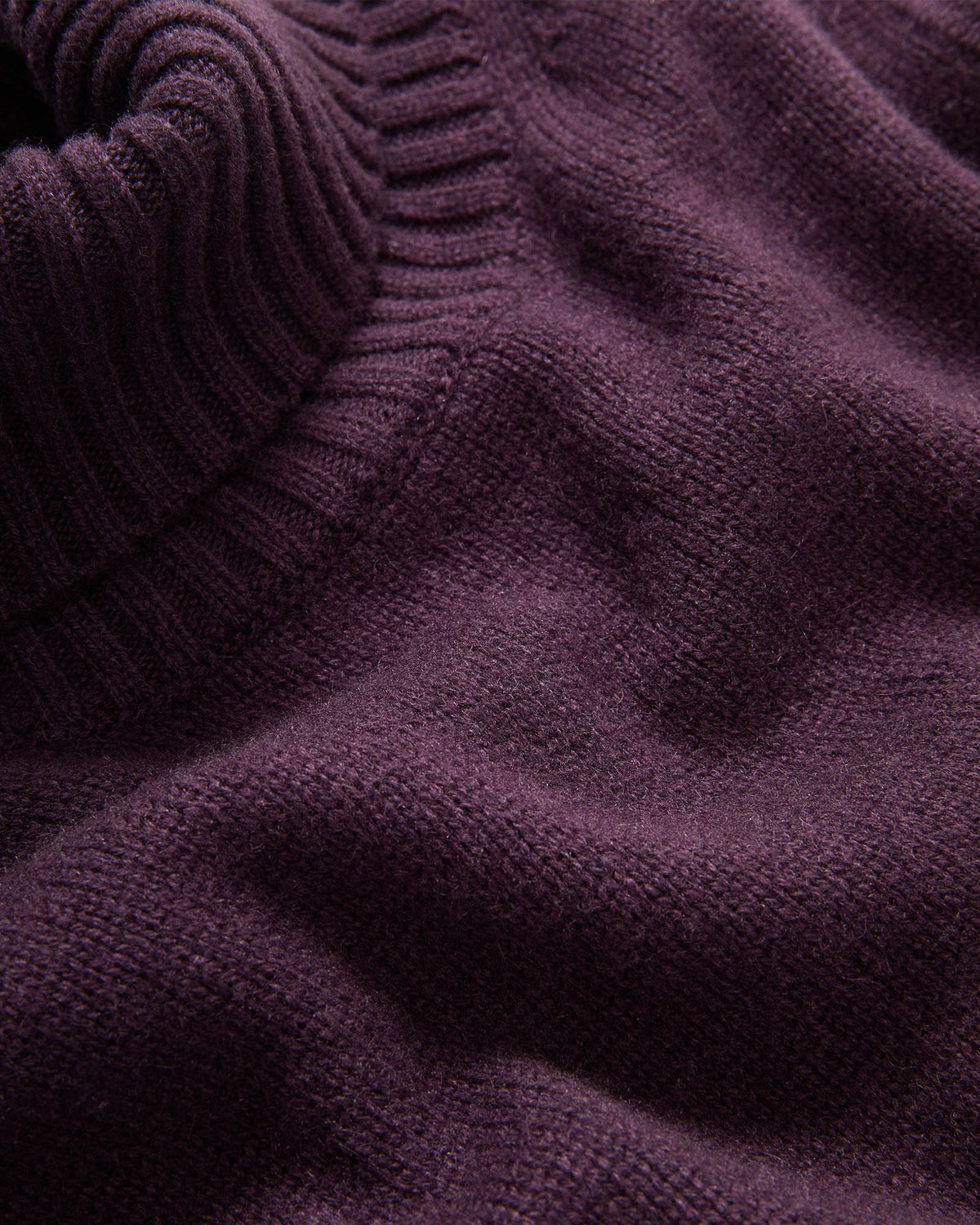 Mazzy Turtlenck