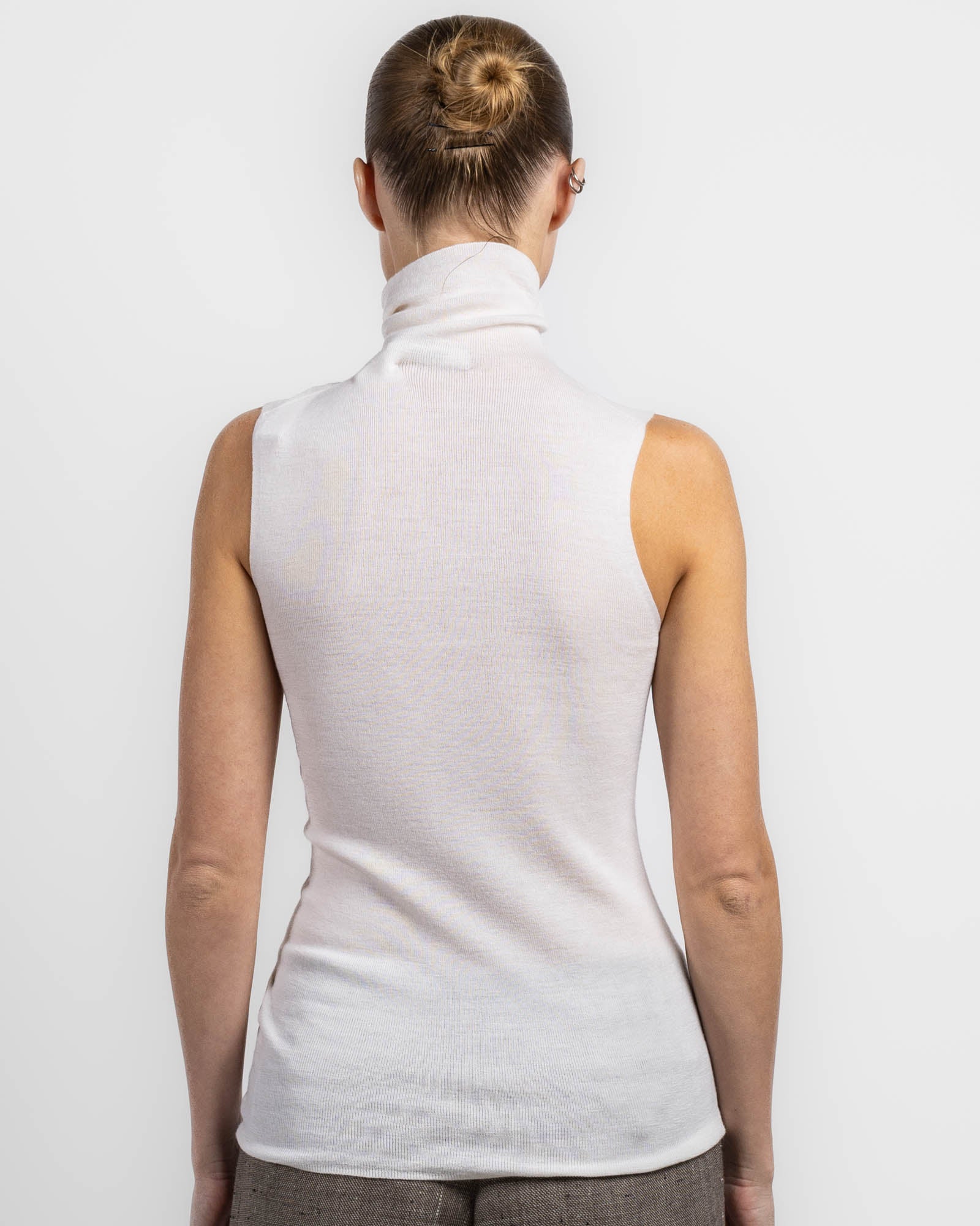 Sleeveless Shirt Top