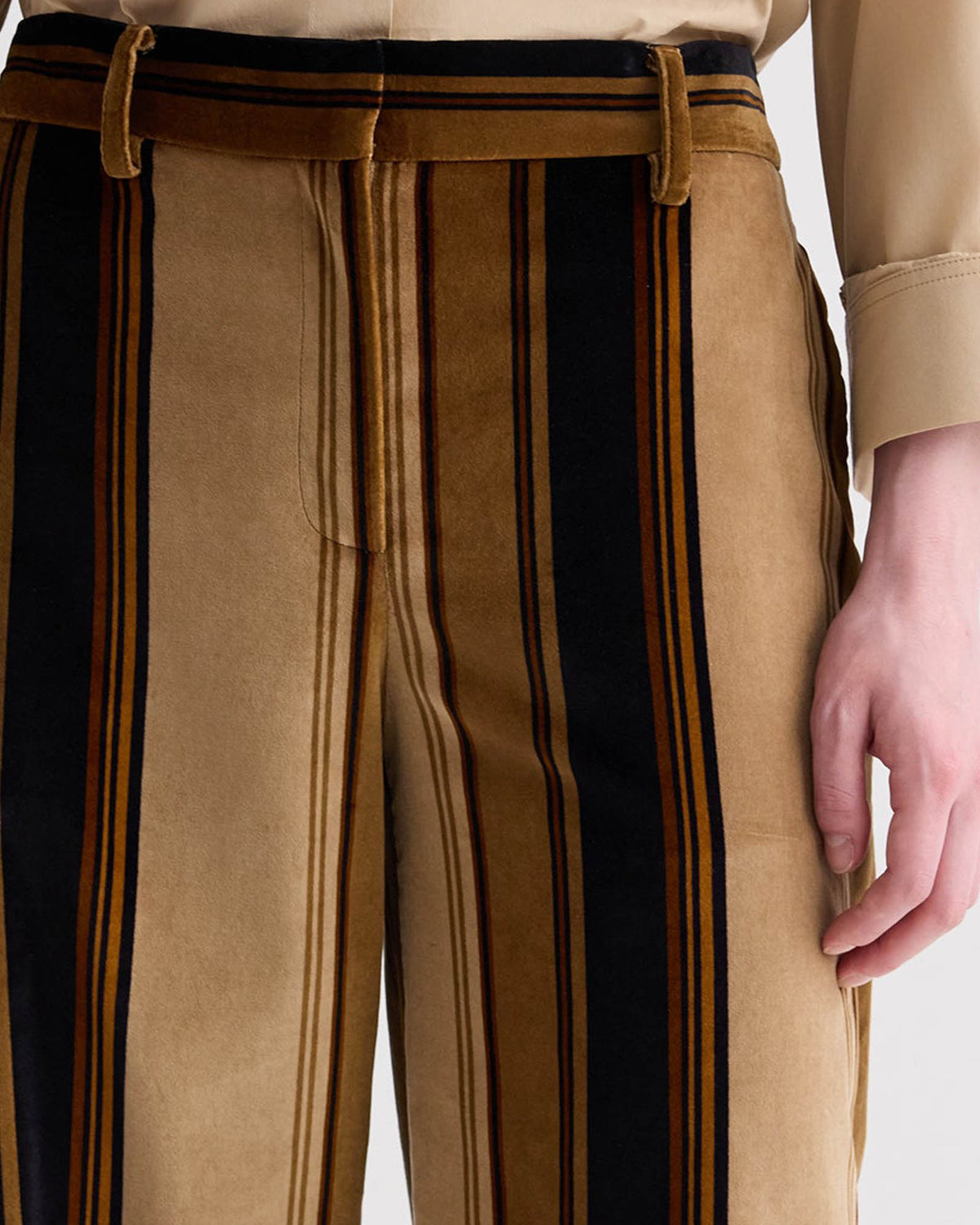 Isla Pintuck Pant