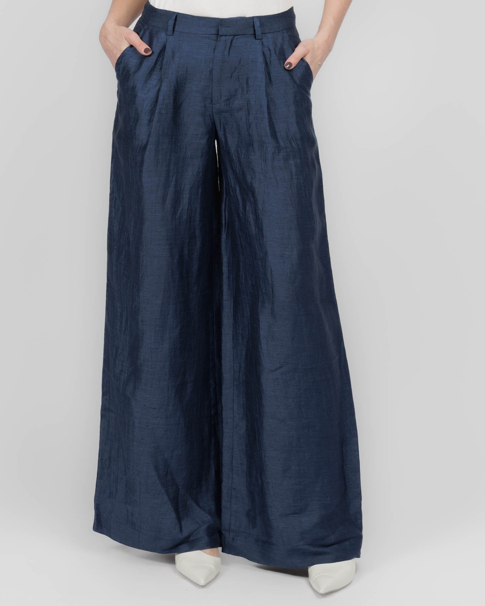 Allanah Mid Rise Trouser