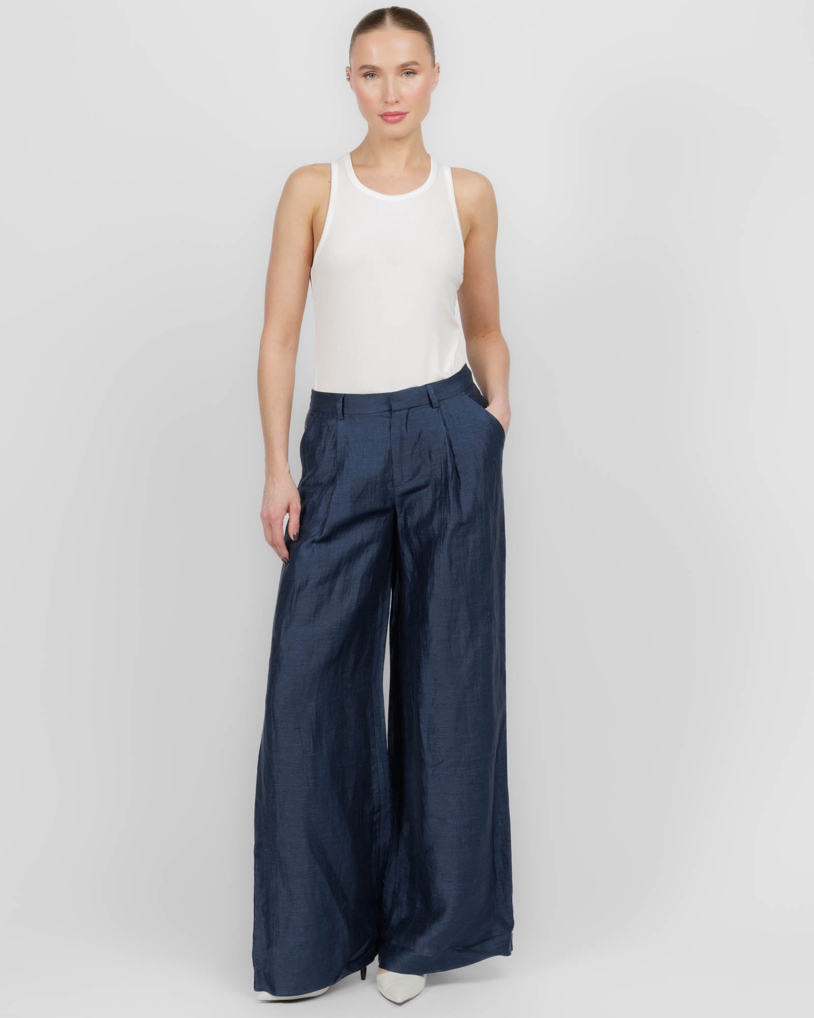 Allanah Mid Rise Trouser