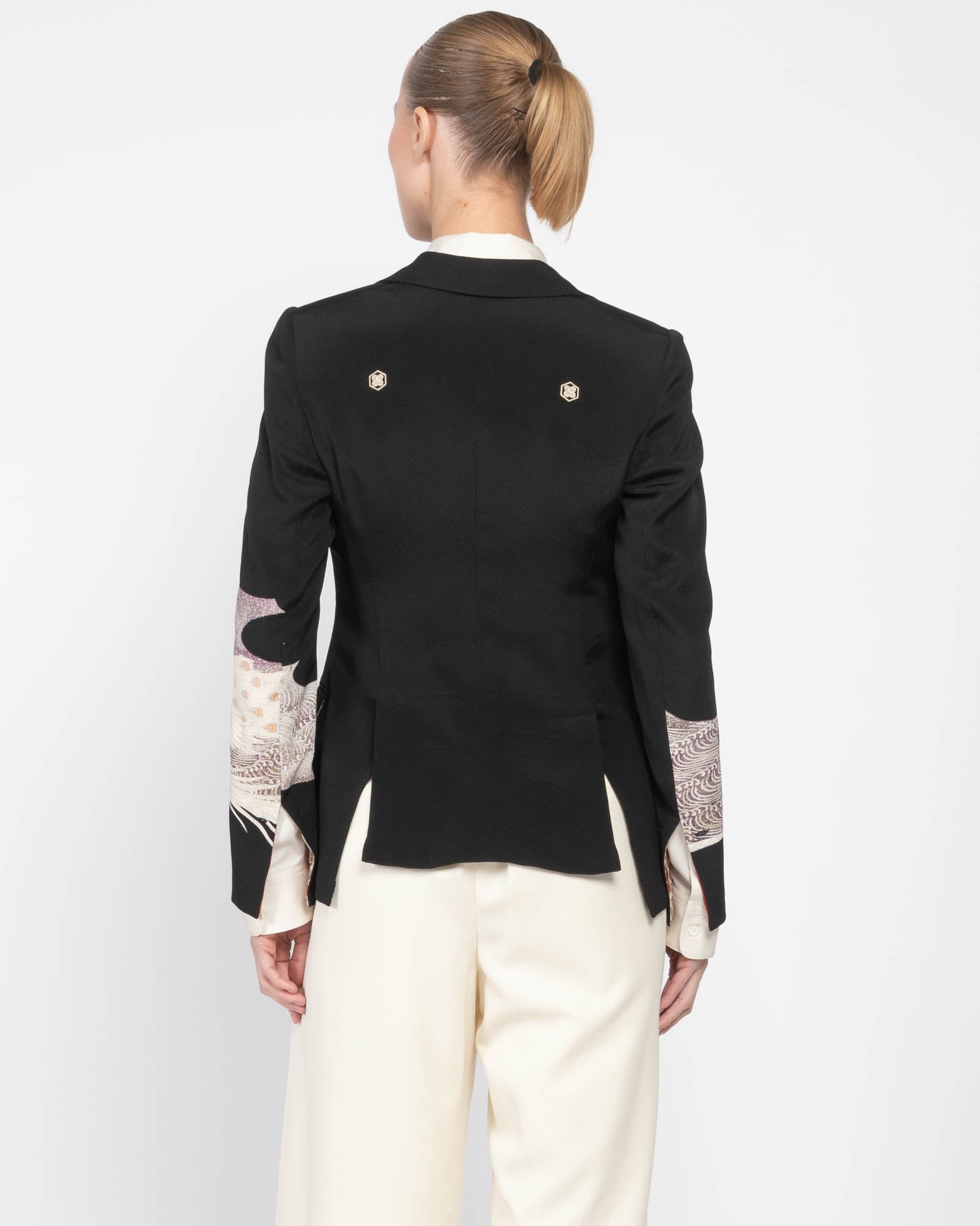 Single-Breasted Kimono Embroidered Blazer