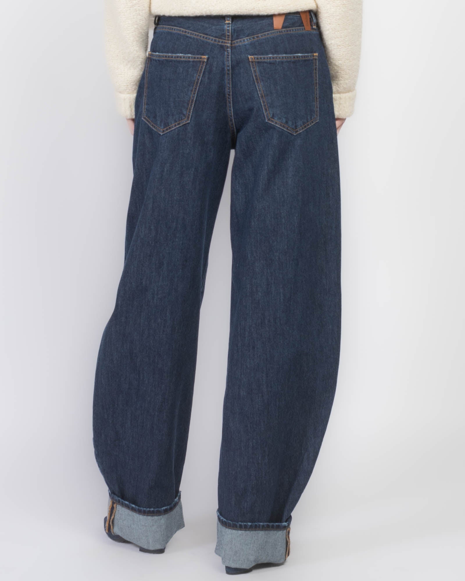 Khris Barrel Jeans