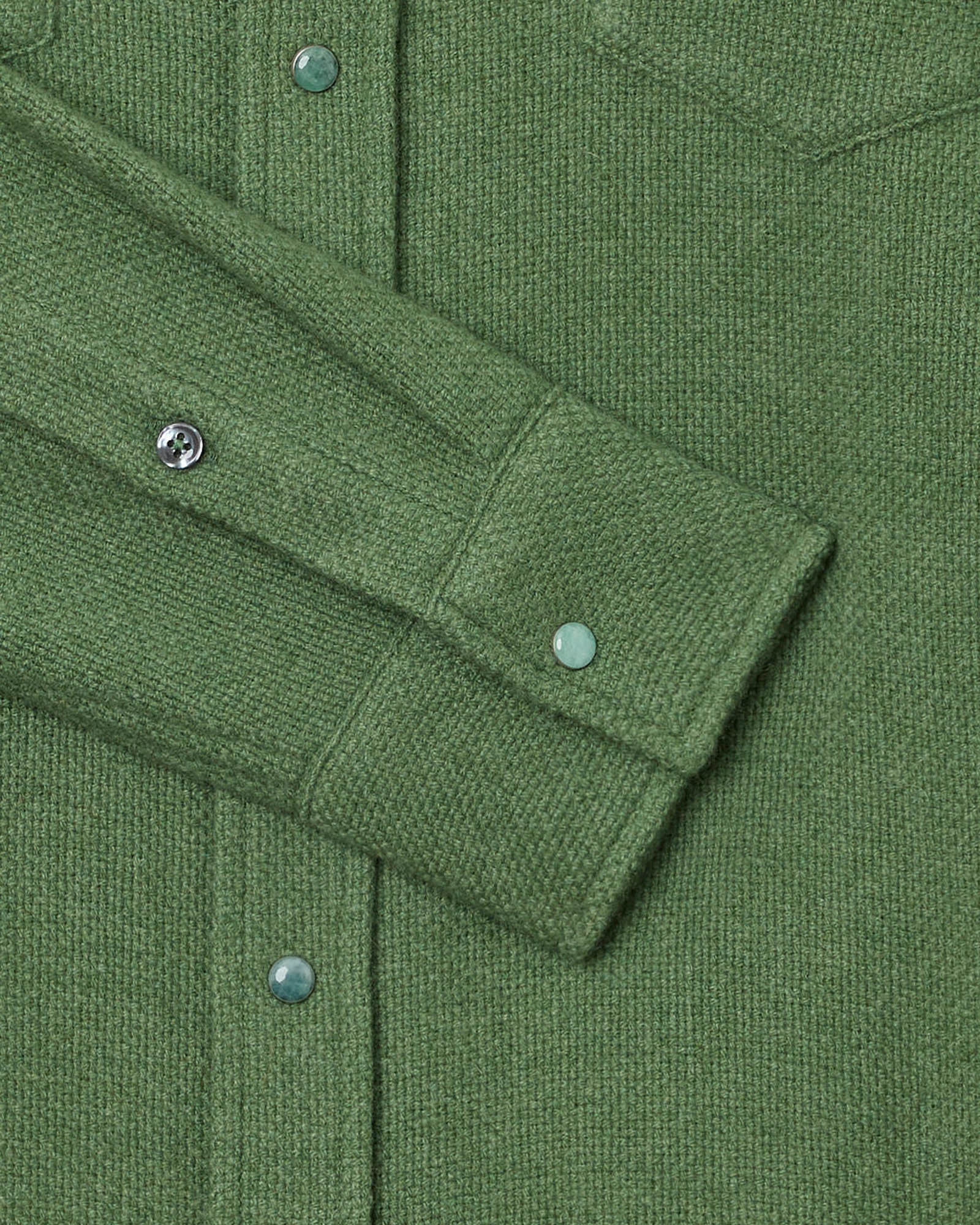 Chemise en cachemire vert saule