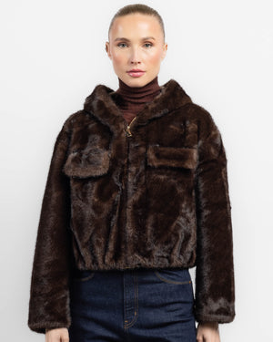 Manteau en fausse fourrure
