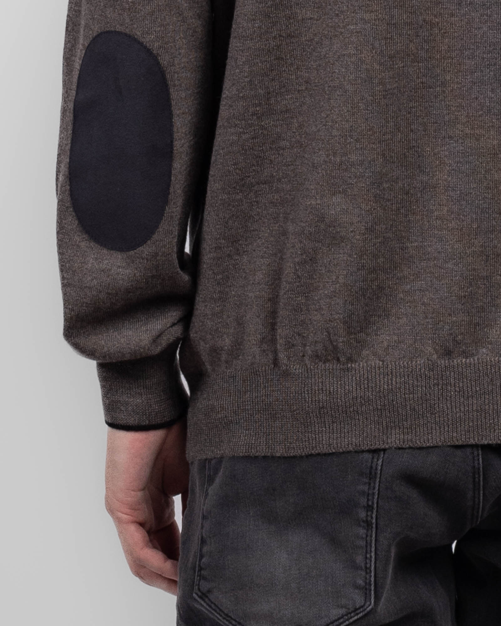 Col ras du cou avec patch