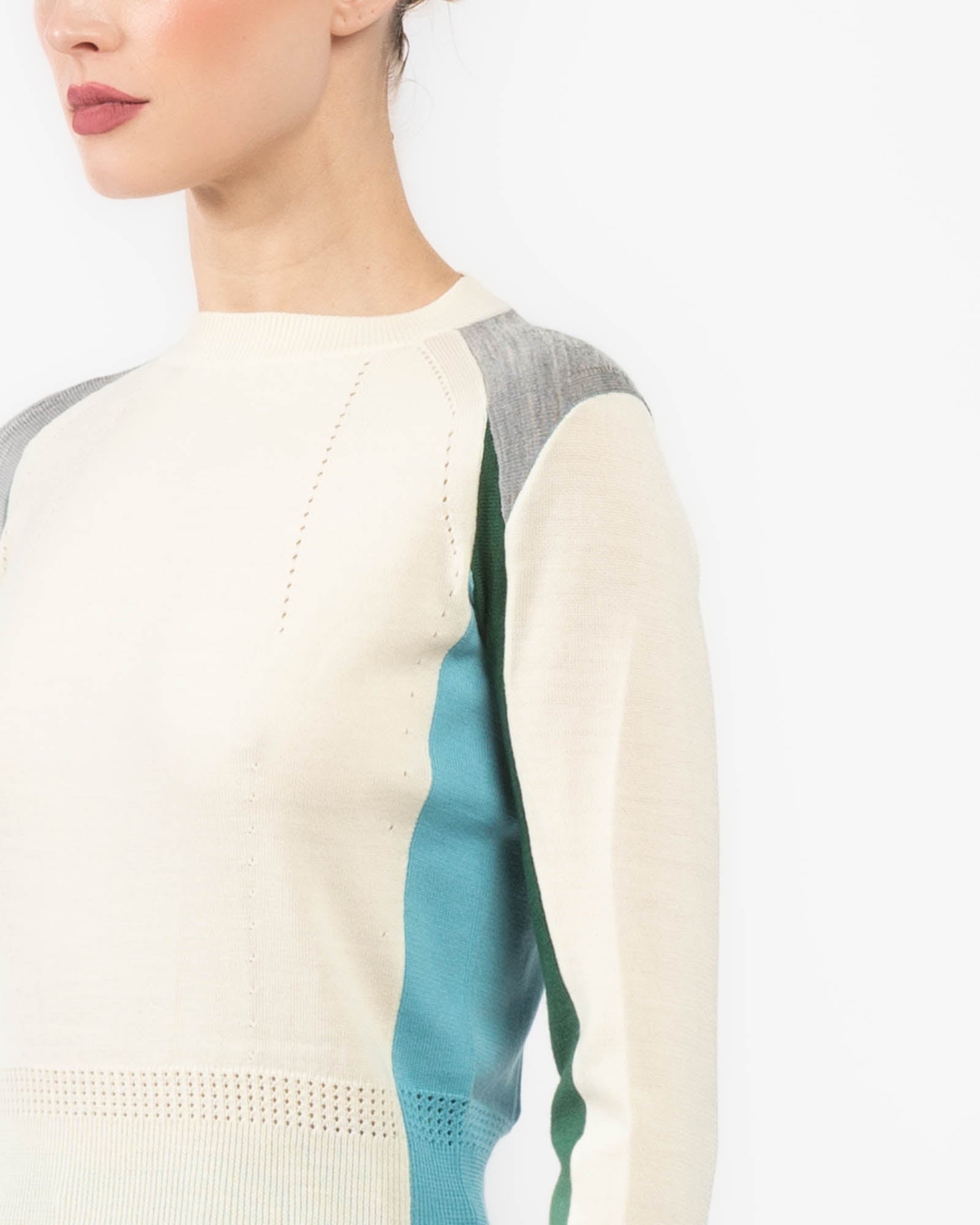 Col ras du cou à manches longues