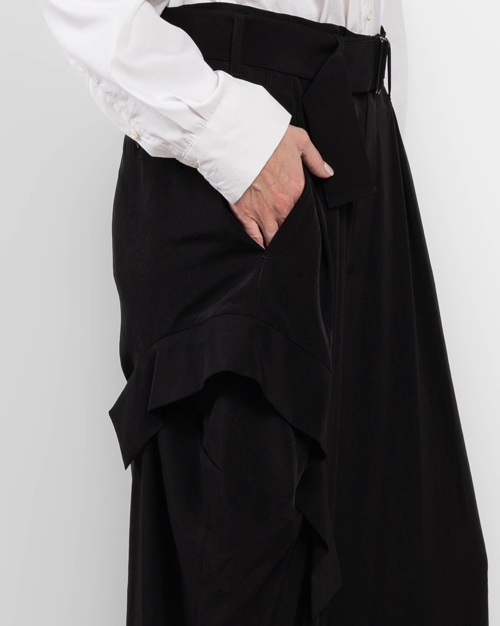 Draped Loose Trousers