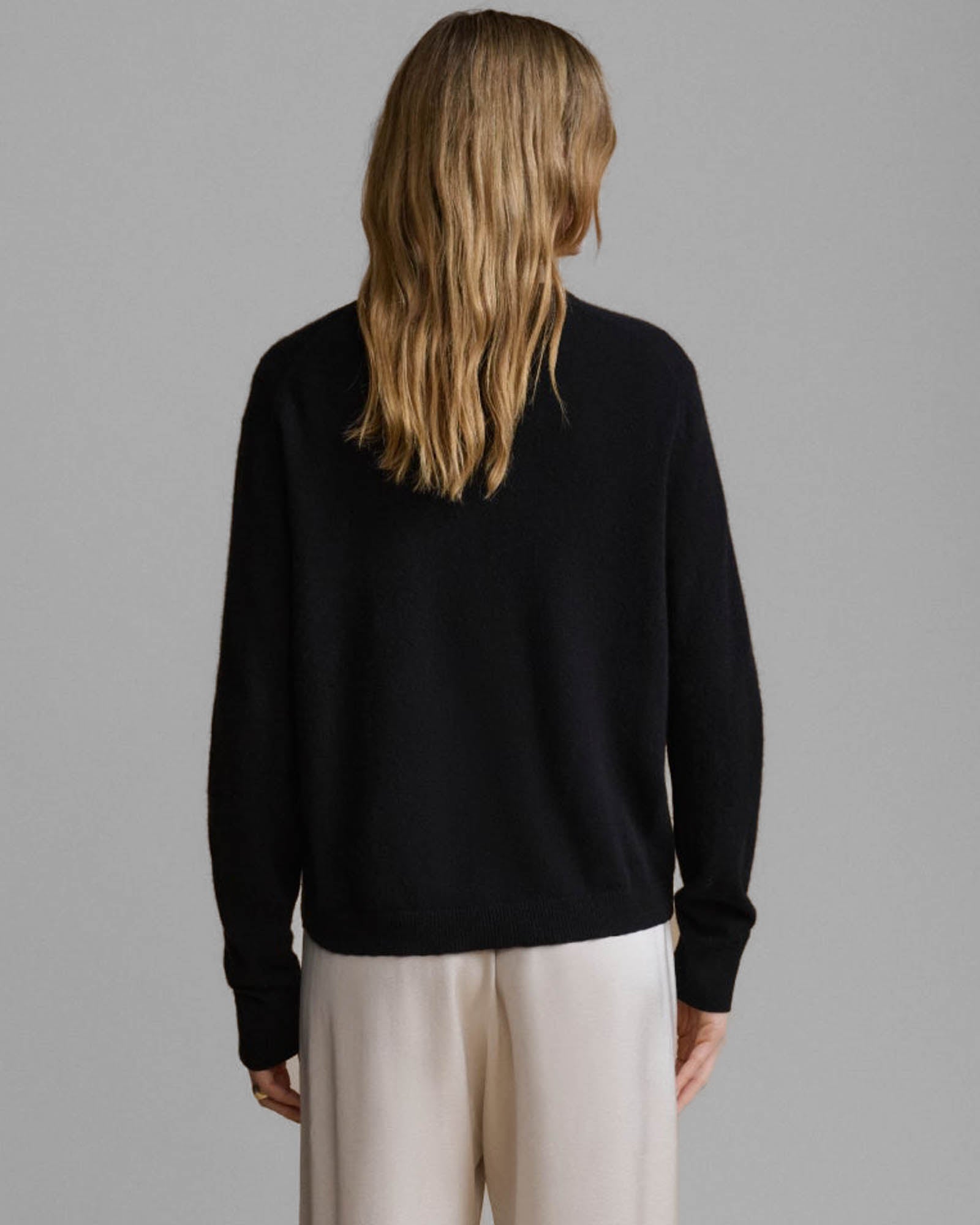 Flynn Cashmere V-Neck