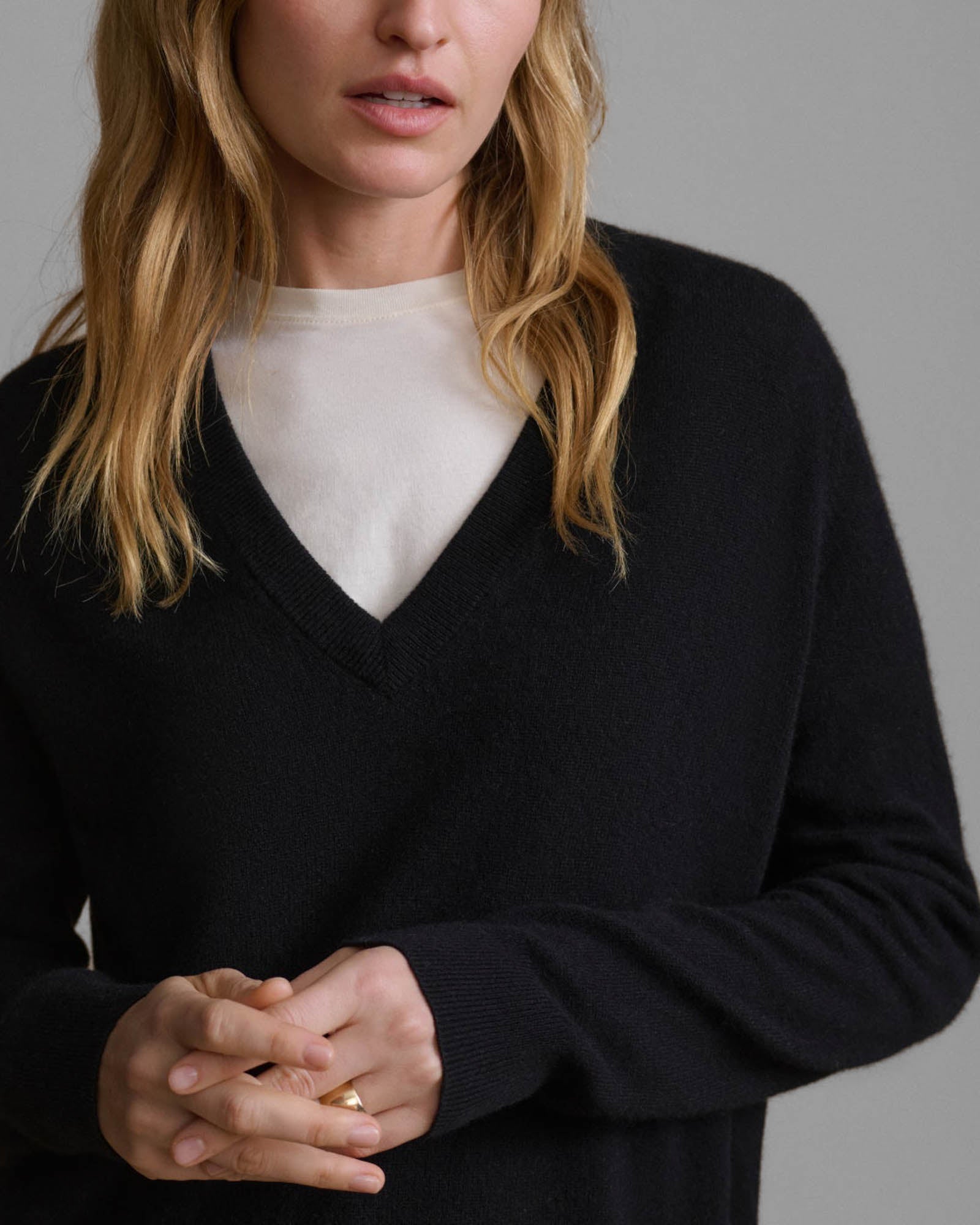 Flynn Cashmere V-Neck
