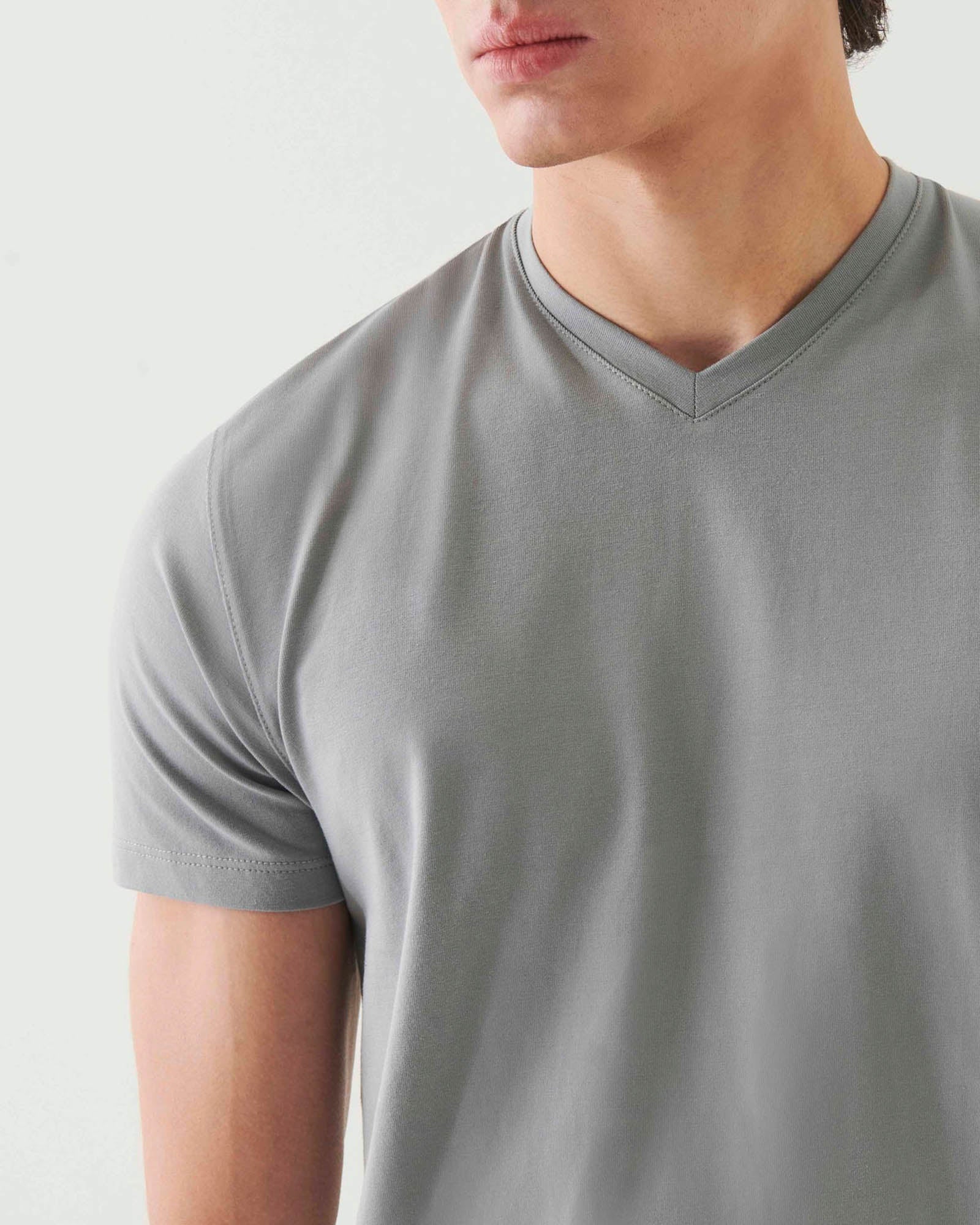 Short Sleeve V-Neck Stretch Tee
