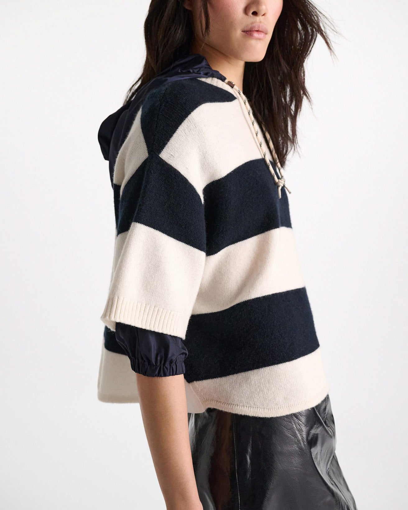 Modern Statements Top