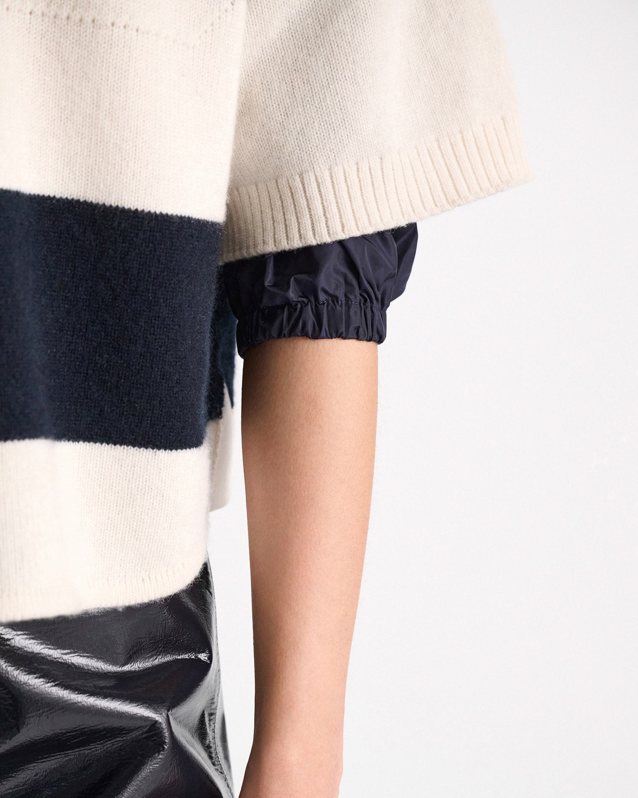 Modern Statements Top