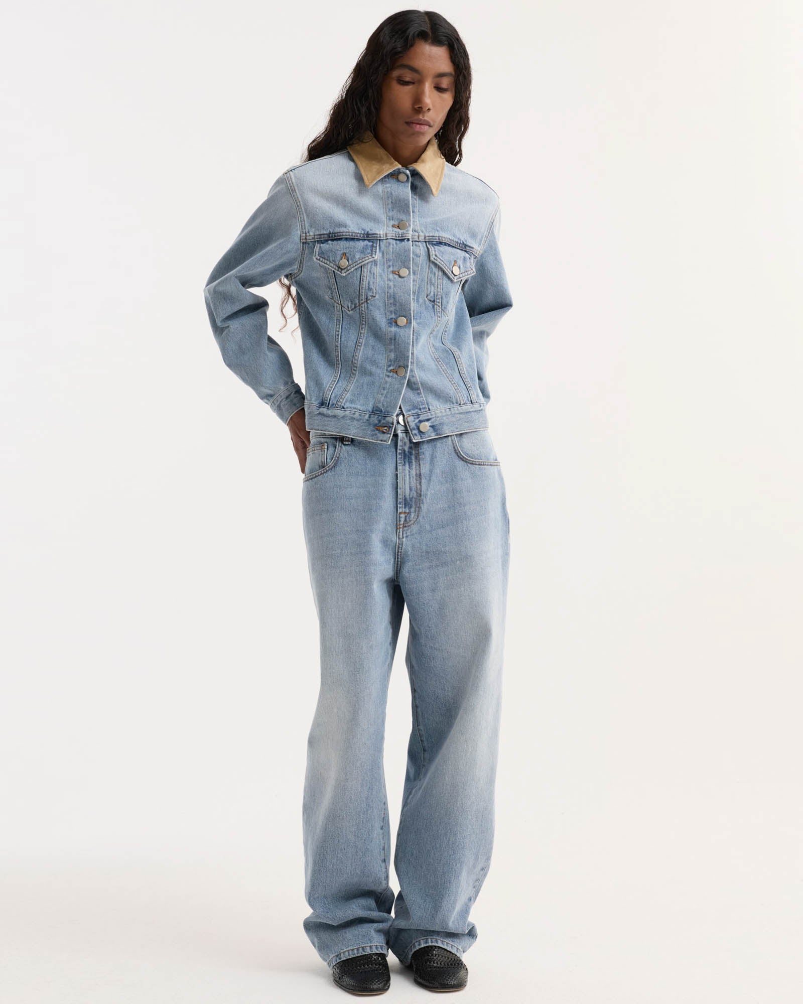 Suede Collar Fitted Denim Jacket