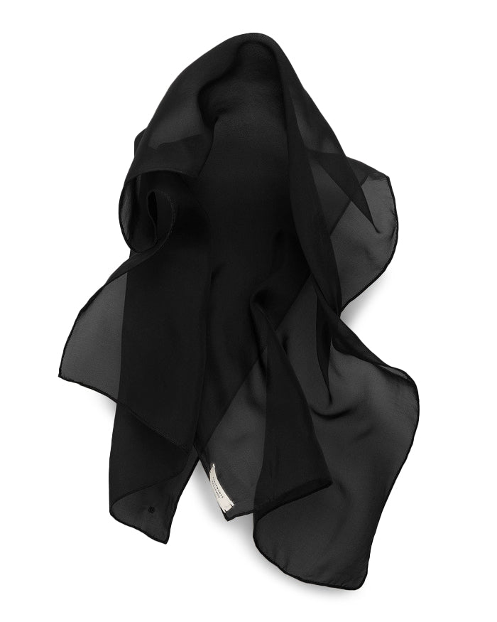 Écharpe légère et transparente