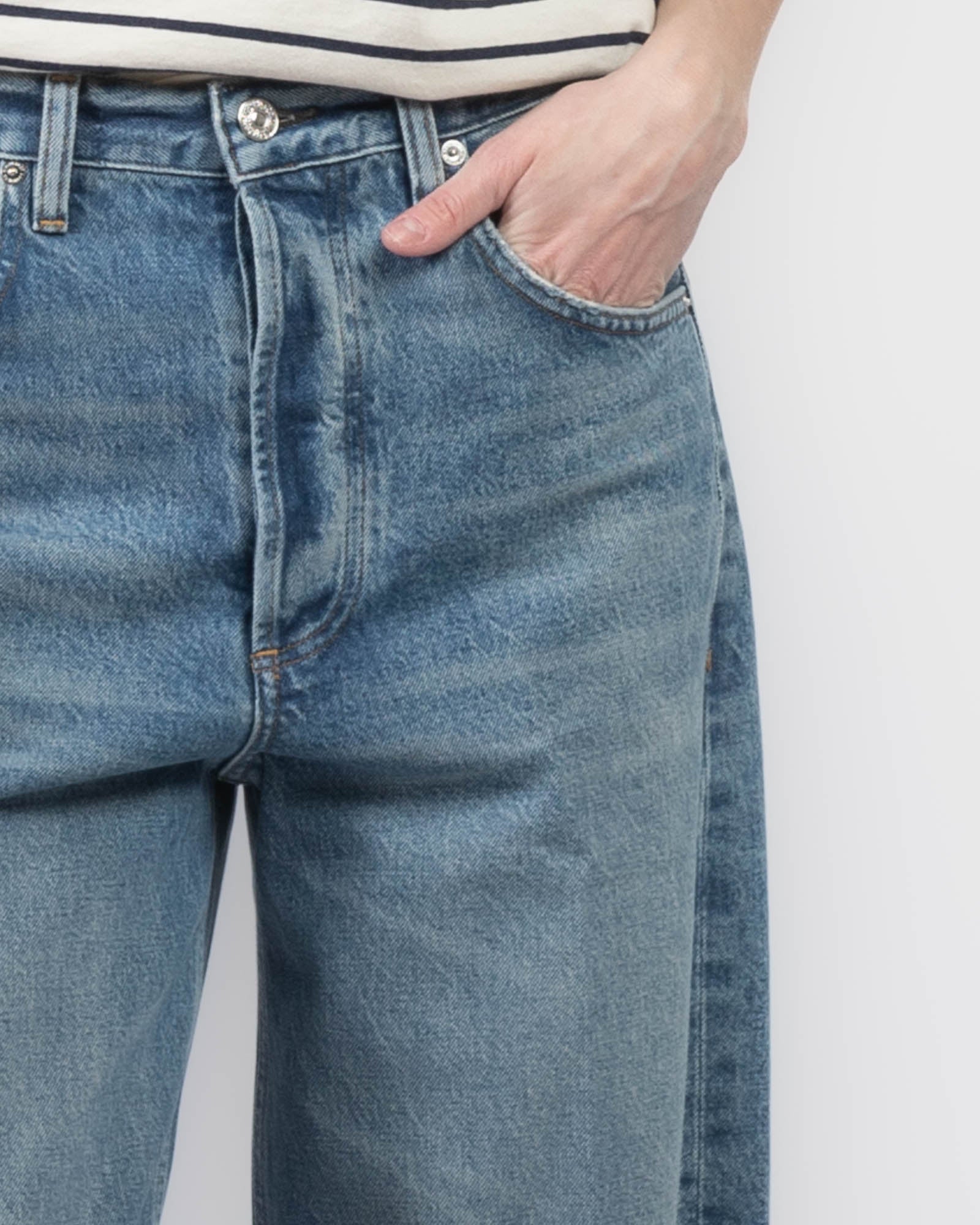Ayla Raw Hem Jeans