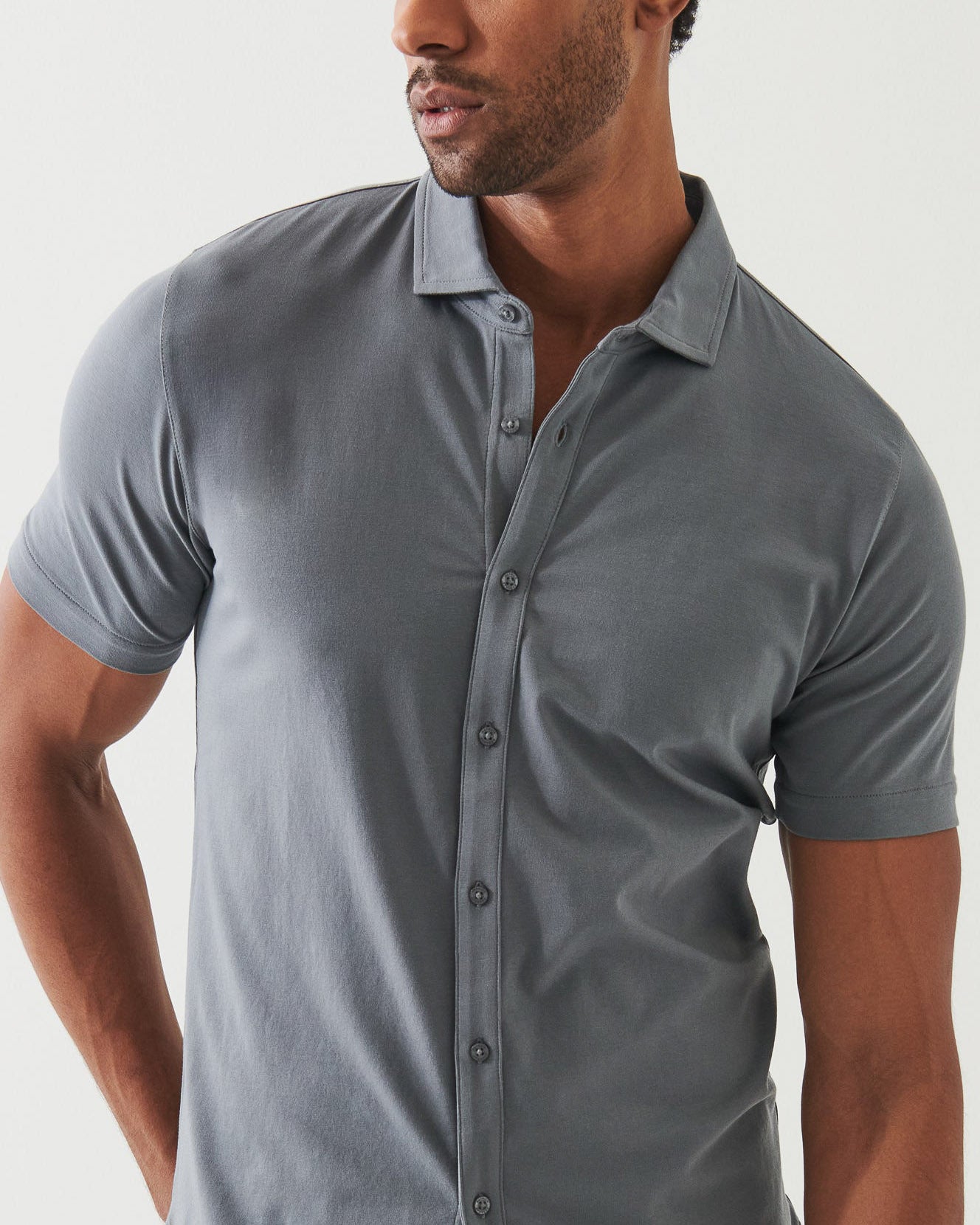 Chemise boutonnée sur le devant