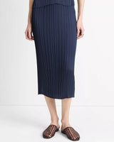 Pleat Straight Skirt