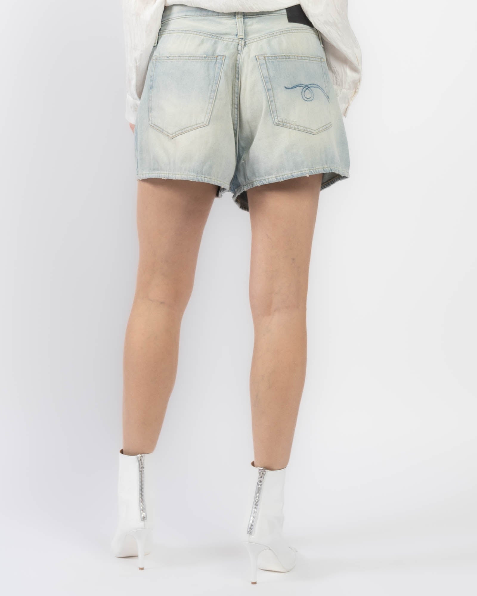 Double-Loop Venti Shorts