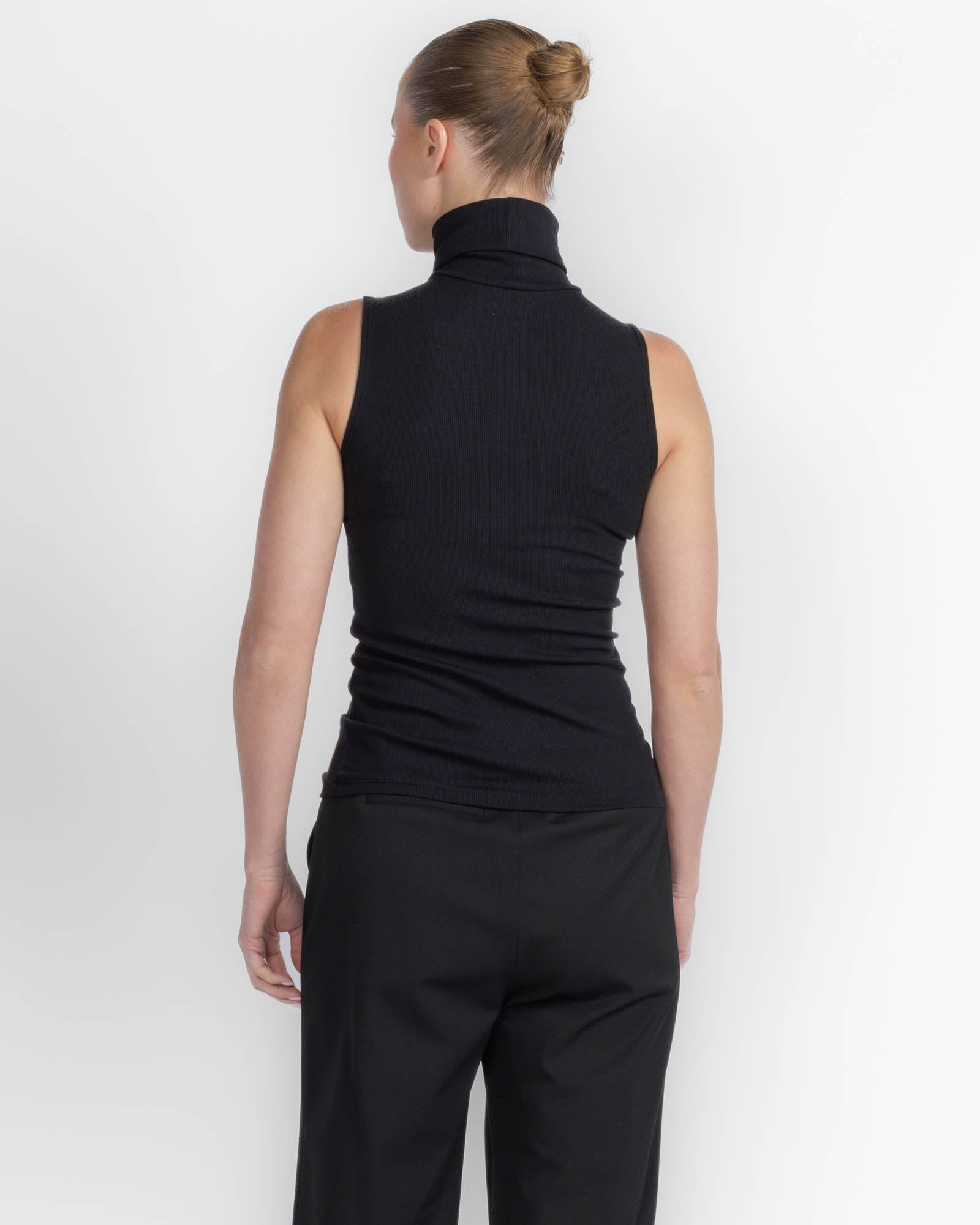 Ceci Sleeveless Turtleneck
